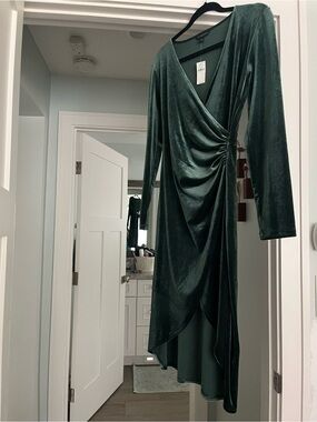 banana republic mint green dress Banana Republic Mint Green Pleated Midi Halter Dress #833884 NWT! 0 Petite  0P